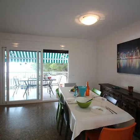 Global Immo 4073 El Corsario Apartment Roses